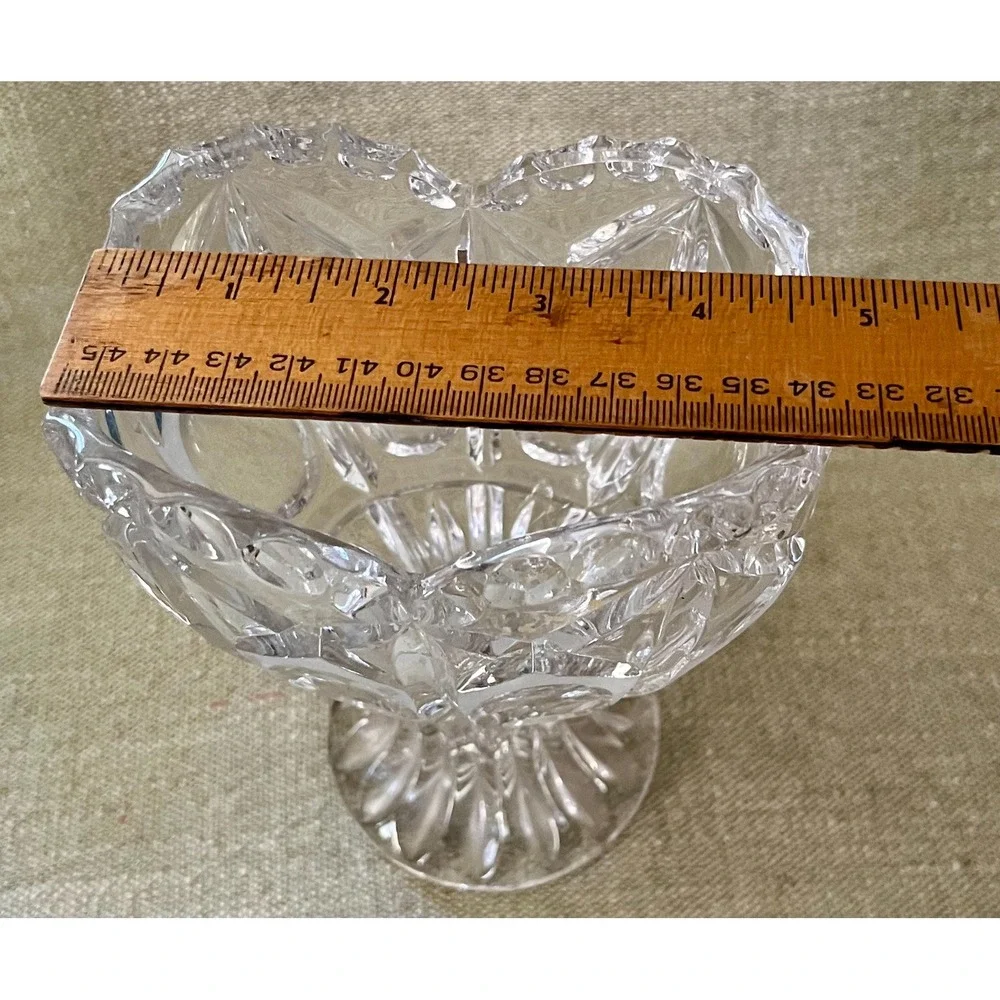 Vintage Cut Crystal Heart Shaped Pedestal Vase Scalloped Edge Clear Glass 6.5in